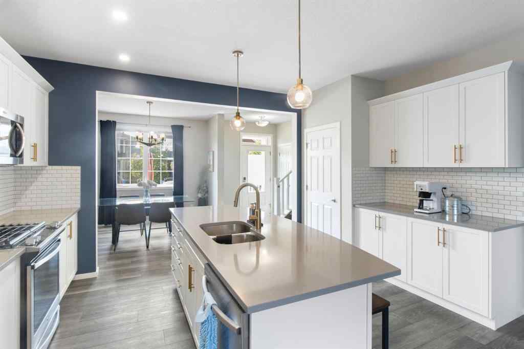 MLS® A2256216 - 408 Yorkville Avenue SW in Yorkville Calgary, Residential