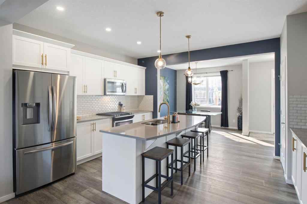 MLS® A2256216 - 408 Yorkville Avenue SW in Yorkville Calgary, Residential