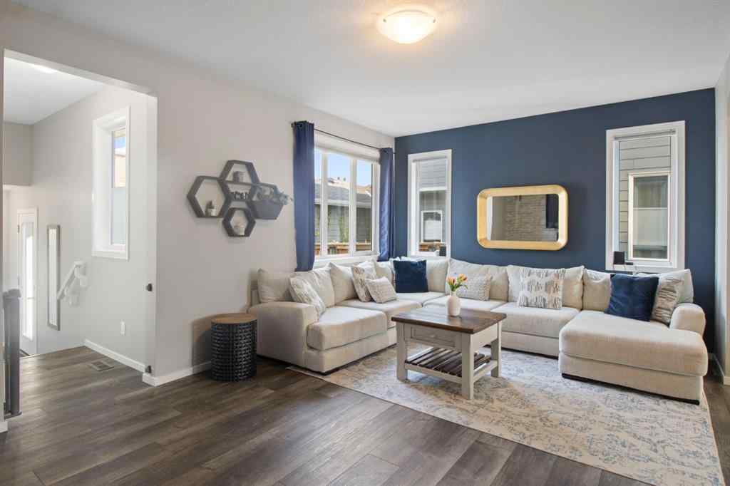 MLS® A2256216 - 408 Yorkville Avenue SW in Yorkville Calgary, Residential