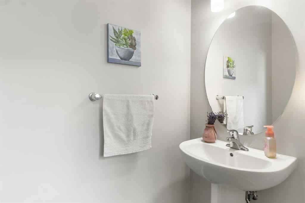 MLS® A2256216 - 408 Yorkville Avenue SW in Yorkville Calgary, Residential