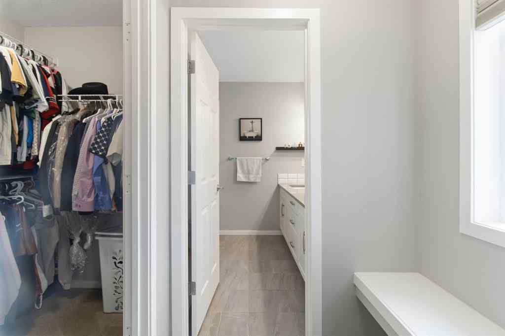 MLS® A2256216 - 408 Yorkville Avenue SW in Yorkville Calgary, Residential