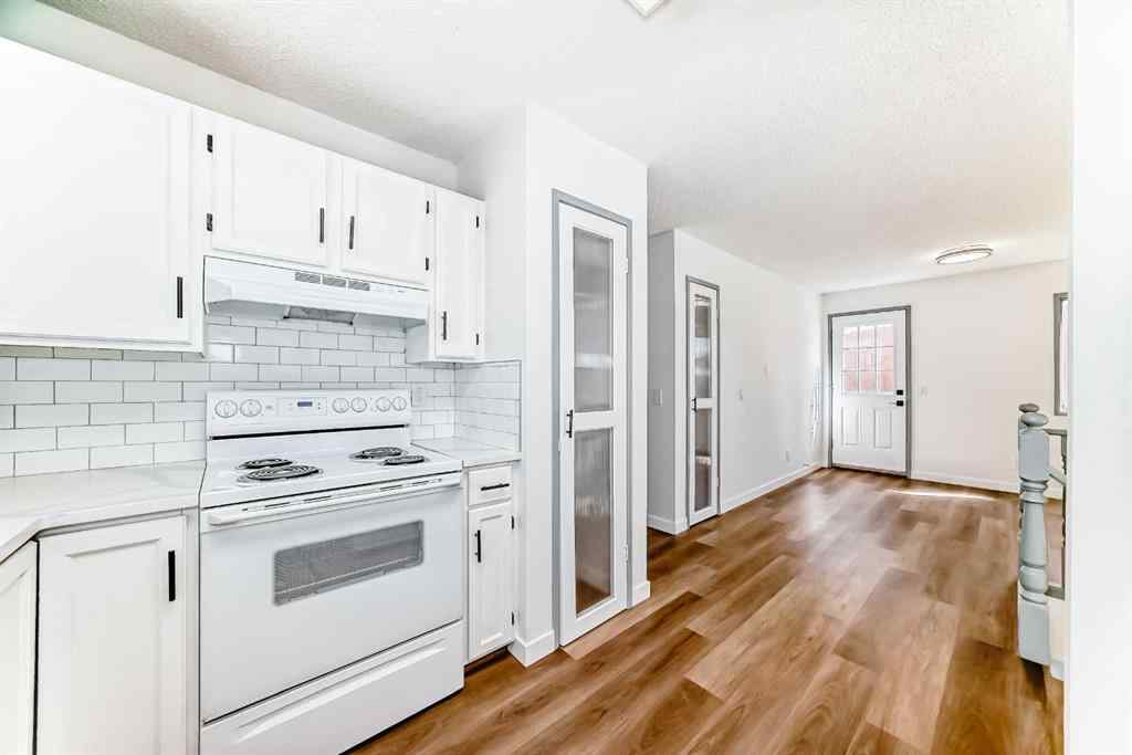 MLS® A2256221 - 183 Applefield Close SE in Applewood Park Calgary, Residential