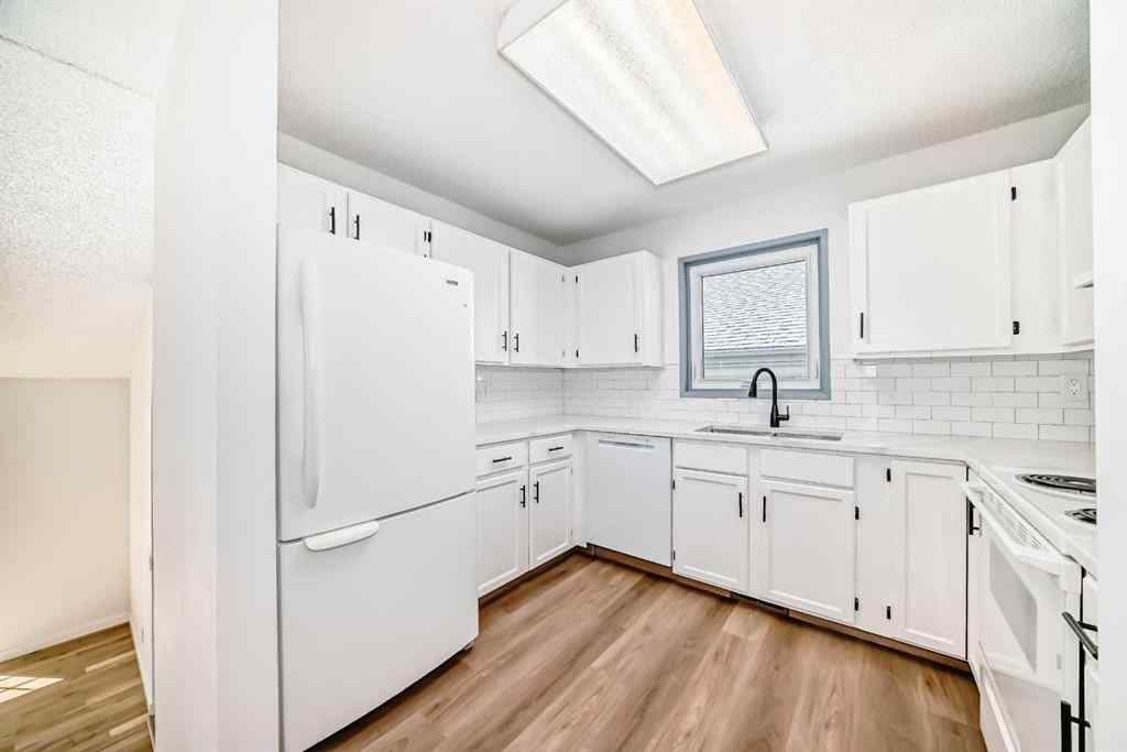 MLS® A2256221 - 183 Applefield Close SE in Applewood Park Calgary, Residential