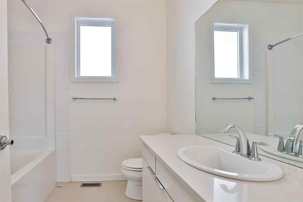 MLS® A2256225 - 702 Greywolf Run N in Blackwolf 1 Lethbridge, Residential