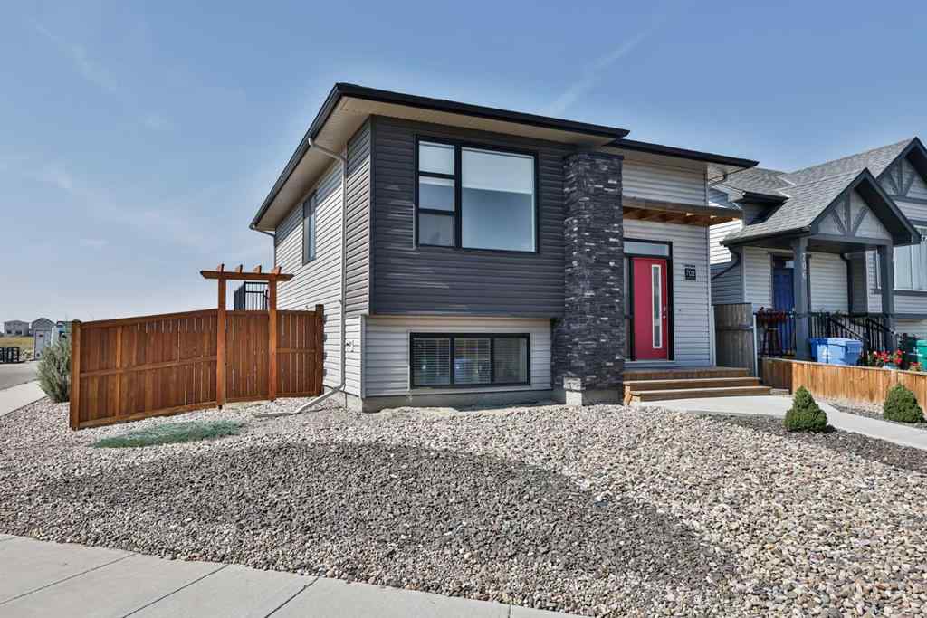 MLS® A2256225 - 702 Greywolf Run N in Blackwolf 1 Lethbridge, Residential