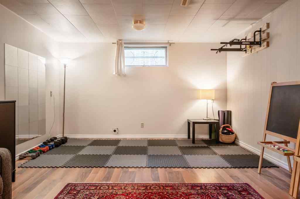 MLS® A2256228 - 1015 32 Avenue NW in Cambrian Heights Calgary, Residential