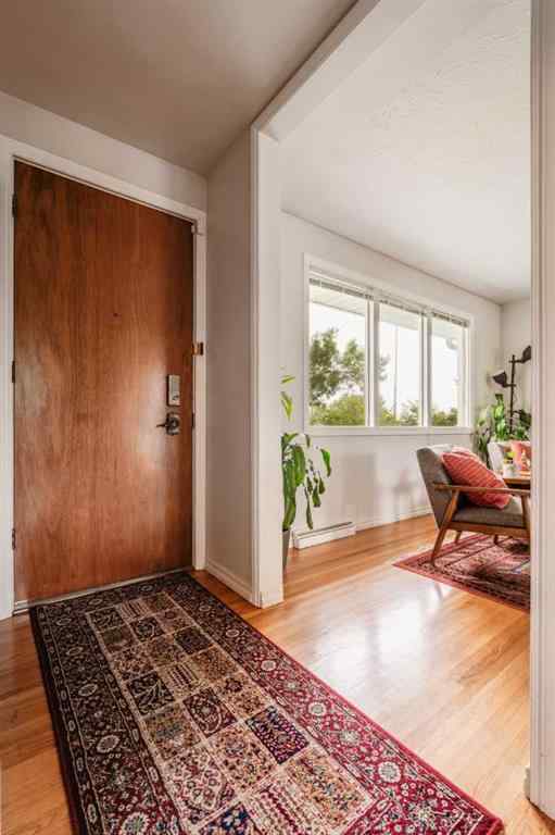 MLS® A2256228 - 1015 32 Avenue NW in Cambrian Heights Calgary, Residential