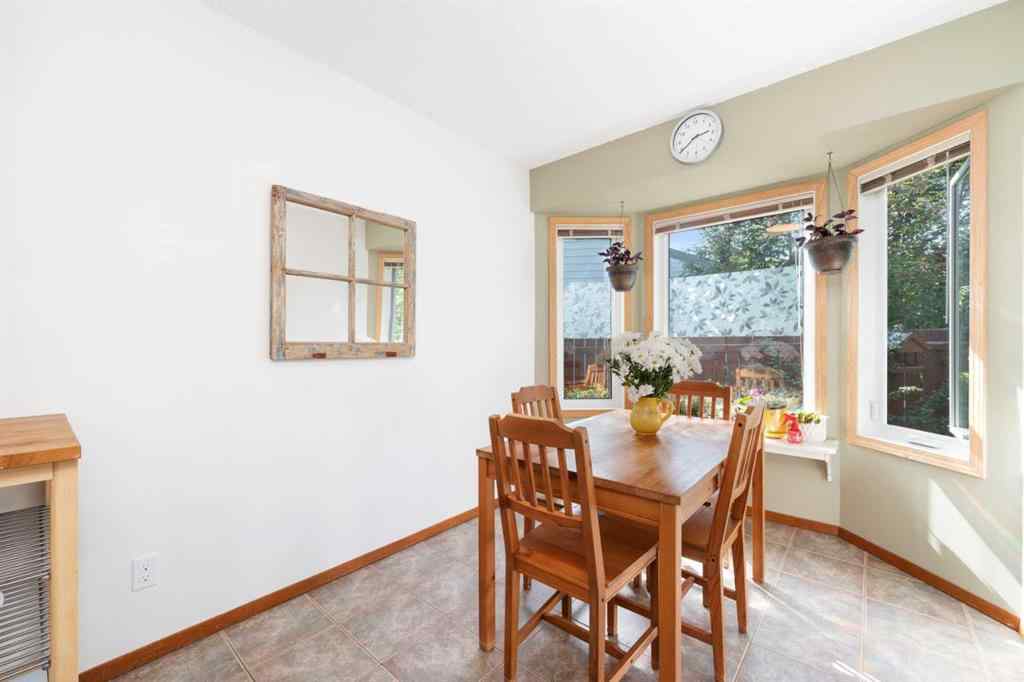 MLS® A2256229 - 15 Deer Bay SE in Deer Run Calgary, Residential