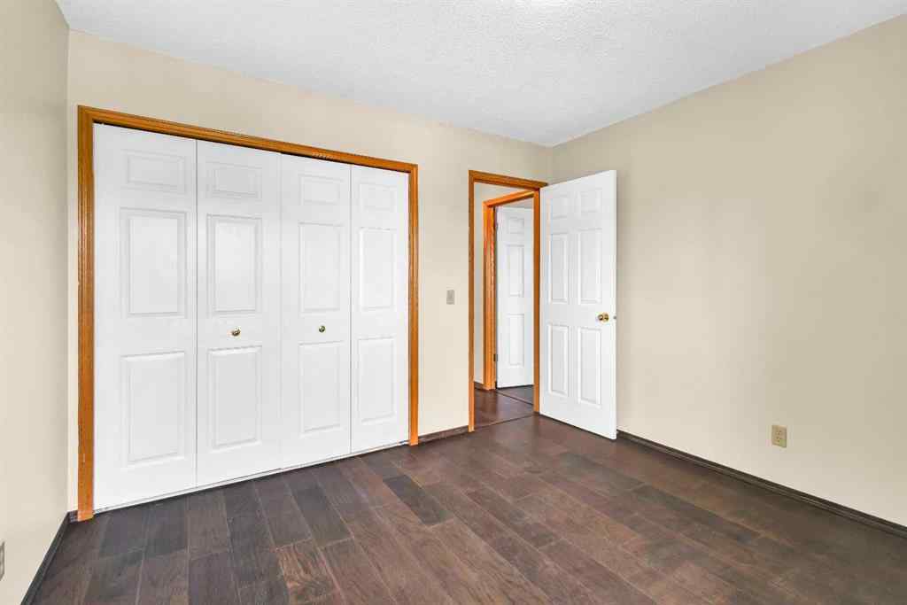 MLS® A2256231 - 190 Riverside Circle SE in Riverbend Calgary, Residential
