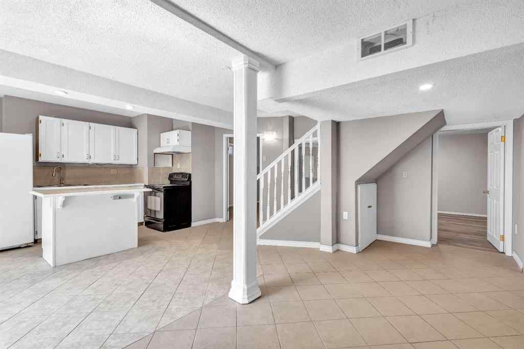MLS® A2256231 - 190 Riverside Circle SE in Riverbend Calgary, Residential