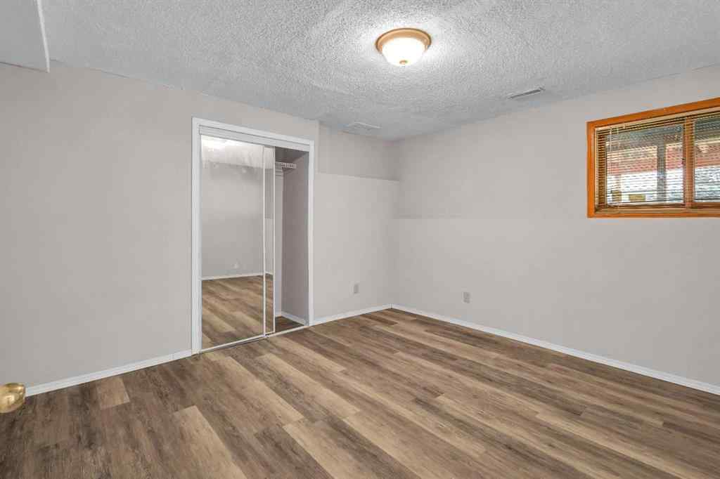 MLS® A2256231 - 190 Riverside Circle SE in Riverbend Calgary, Residential