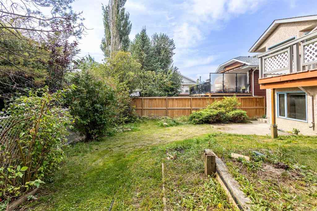 MLS® A2256231 - 190 Riverside Circle SE in Riverbend Calgary, Residential