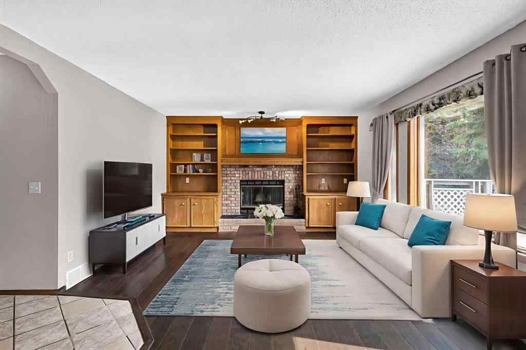 MLS® A2256231 - 190 Riverside Circle SE in Riverbend Calgary, Residential