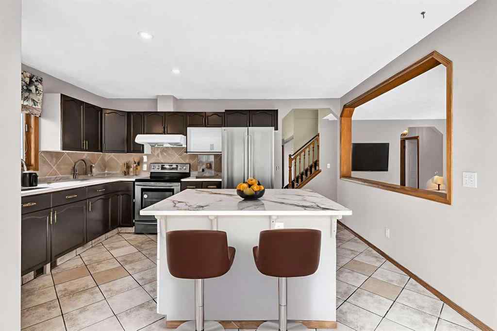 MLS® A2256231 - 190 Riverside Circle SE in Riverbend Calgary, Residential