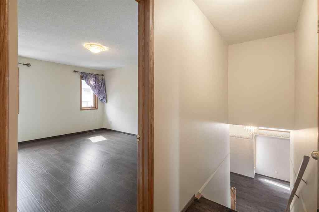 MLS® A2256231 - 190 Riverside Circle SE in Riverbend Calgary, Residential
