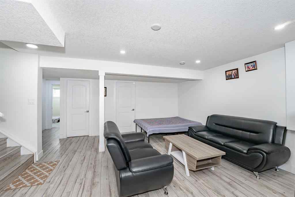 MLS® A2256232 - 132 Willowmere Close  in Westmere Chestermere, Residential