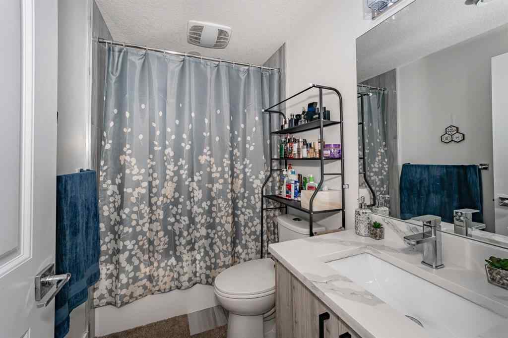 MLS® A2256232 - 132 Willowmere Close  in Westmere Chestermere, Residential