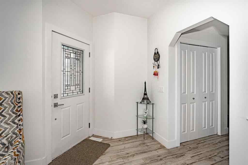 MLS® A2256232 - 132 Willowmere Close  in Westmere Chestermere, Residential