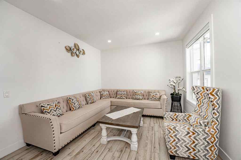 MLS® A2256232 - 132 Willowmere Close  in Westmere Chestermere, Residential