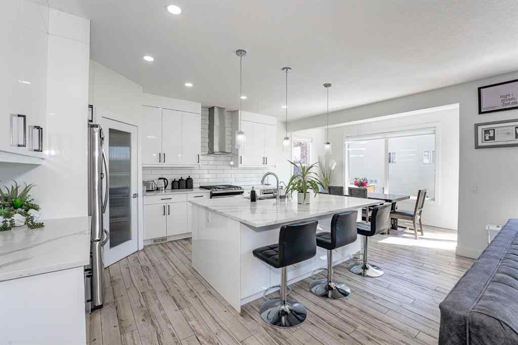 MLS® A2256232 - 132 Willowmere Close  in Westmere Chestermere, Residential