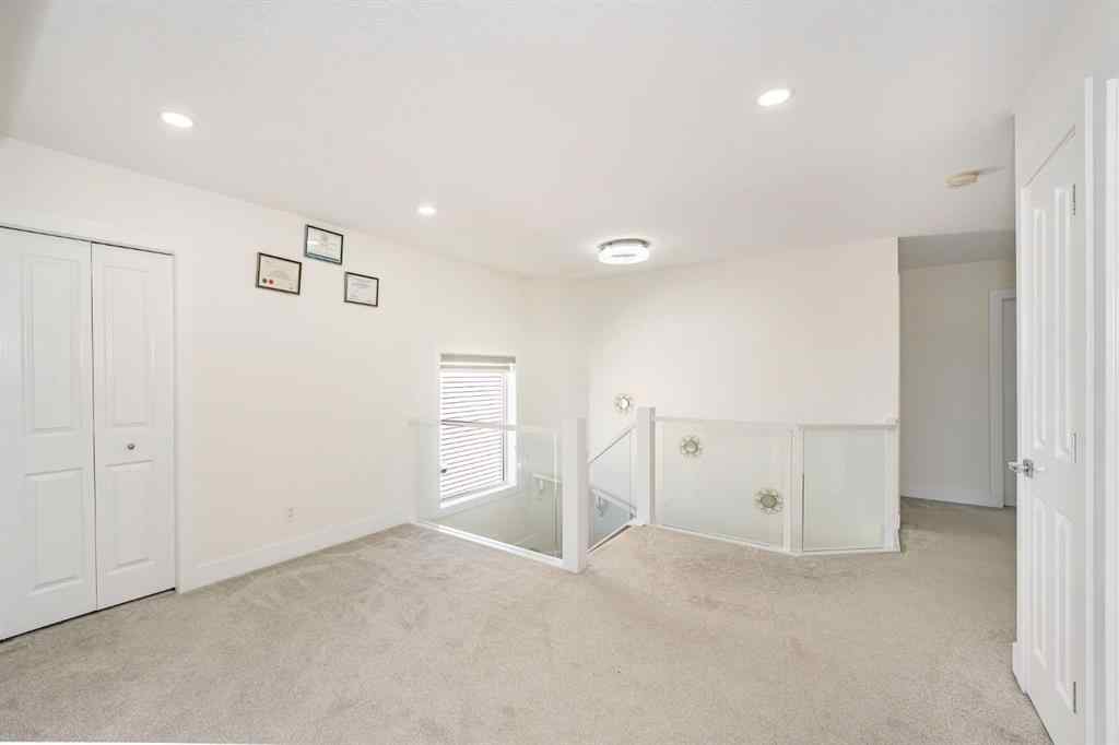 MLS® A2256232 - 132 Willowmere Close  in Westmere Chestermere, Residential