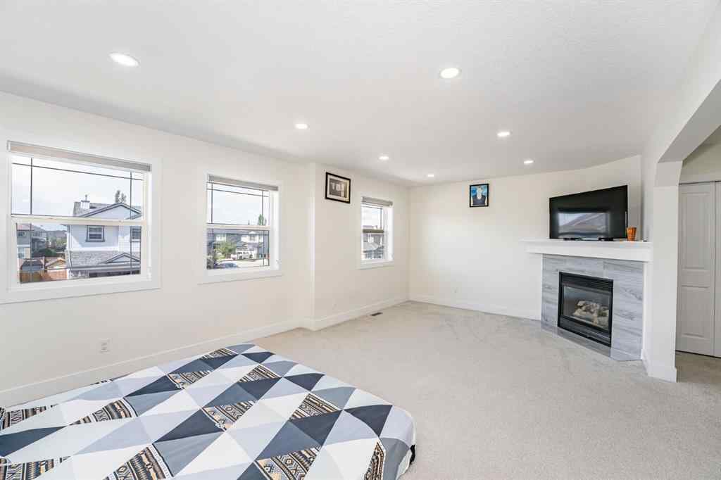 MLS® A2256232 - 132 Willowmere Close  in Westmere Chestermere, Residential