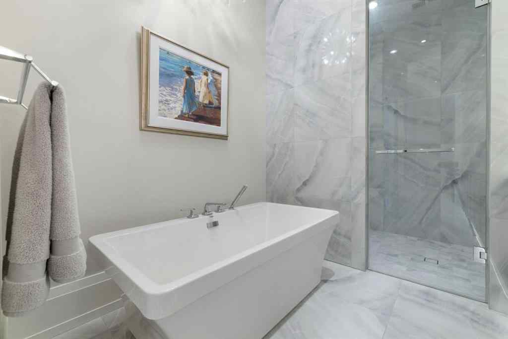 MLS® A2256235 - Unit #302 3030 17 Street SW in South Calgary Calgary, Residential