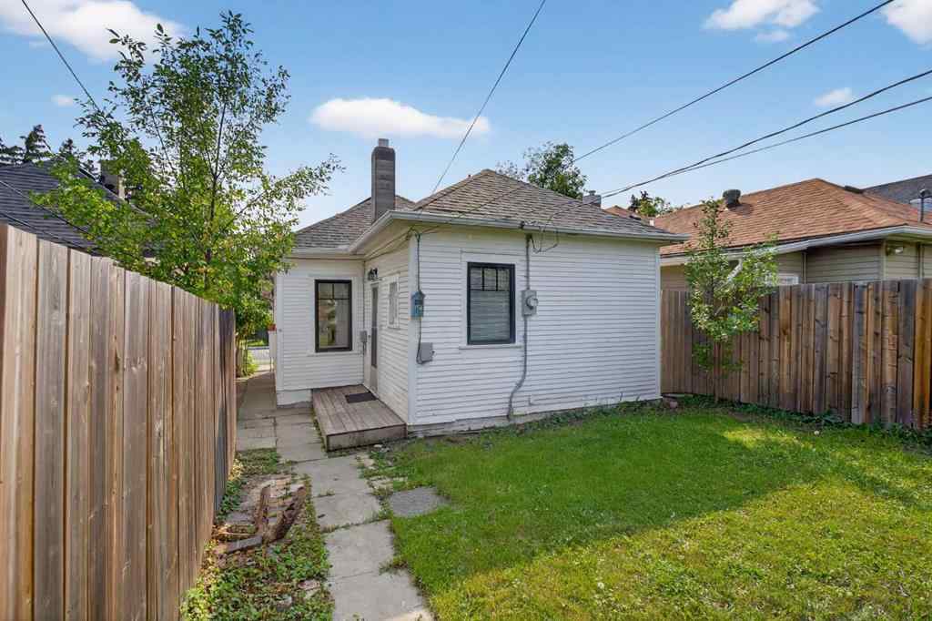 MLS® A2256237 - 722 20 Avenue NW in Mount Pleasant Calgary, Residential