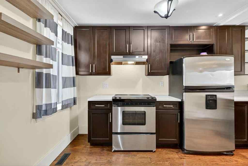 MLS® A2256237 - 722 20 Avenue NW in Mount Pleasant Calgary, Residential