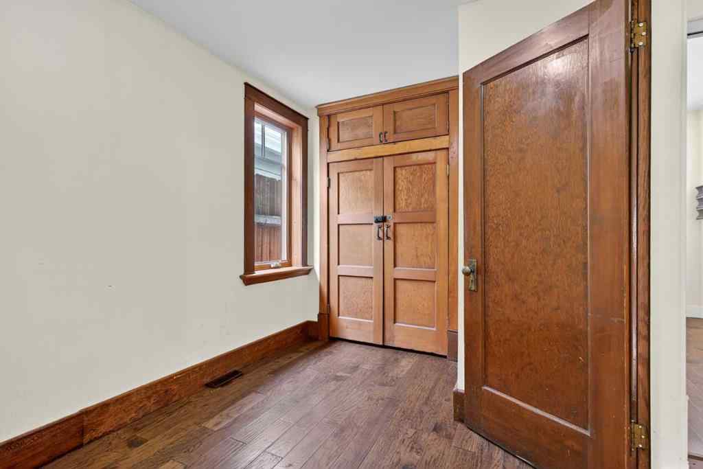 MLS® A2256237 - 722 20 Avenue NW in Mount Pleasant Calgary, Residential