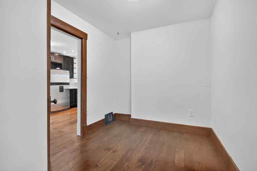 MLS® A2256237 - 722 20 Avenue NW in Mount Pleasant Calgary, Residential