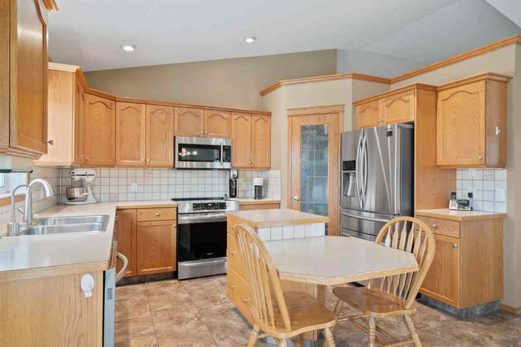 MLS® A2256242 - 65 Canoe Circle SW in Canals Airdrie, Residential