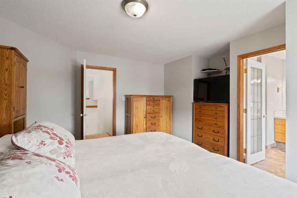 MLS® A2256242 - 65 Canoe Circle SW in Canals Airdrie, Residential