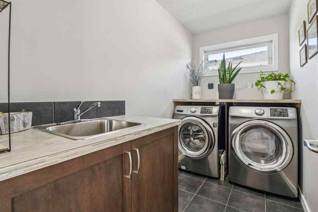 MLS® A2256243 - 263 Mountainview Drive  in Mountainview Okotoks, Residential