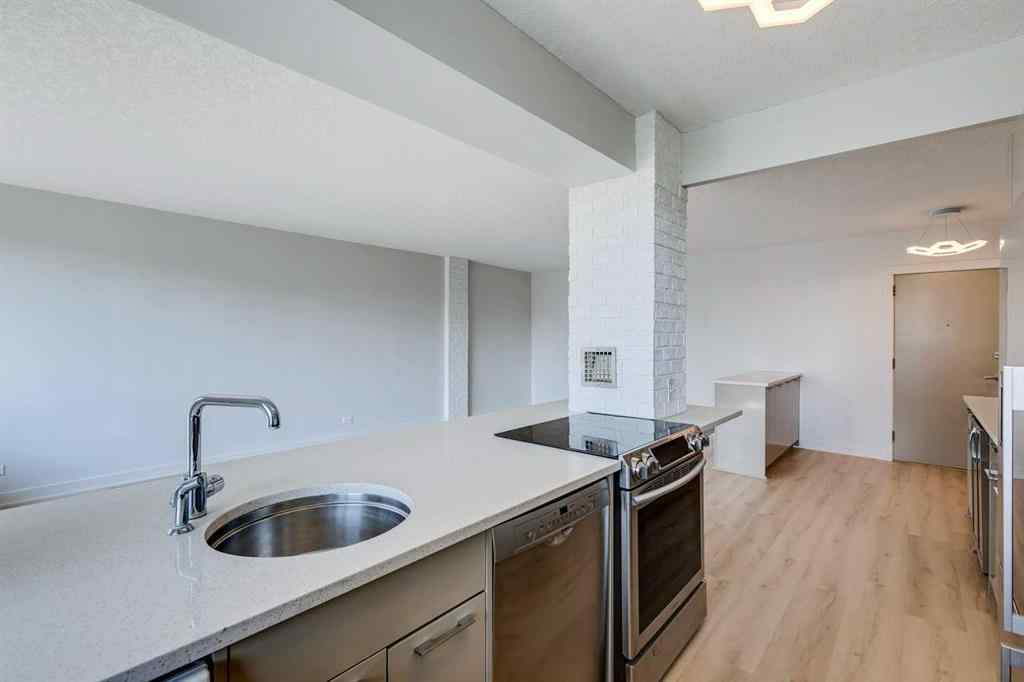MLS® A2256244 - Unit #408 3316 Rideau Place SW in Rideau Park Calgary, Residential