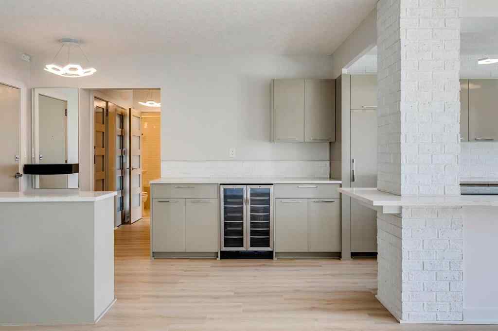 MLS® A2256244 - Unit #408 3316 Rideau Place SW in Rideau Park Calgary, Residential