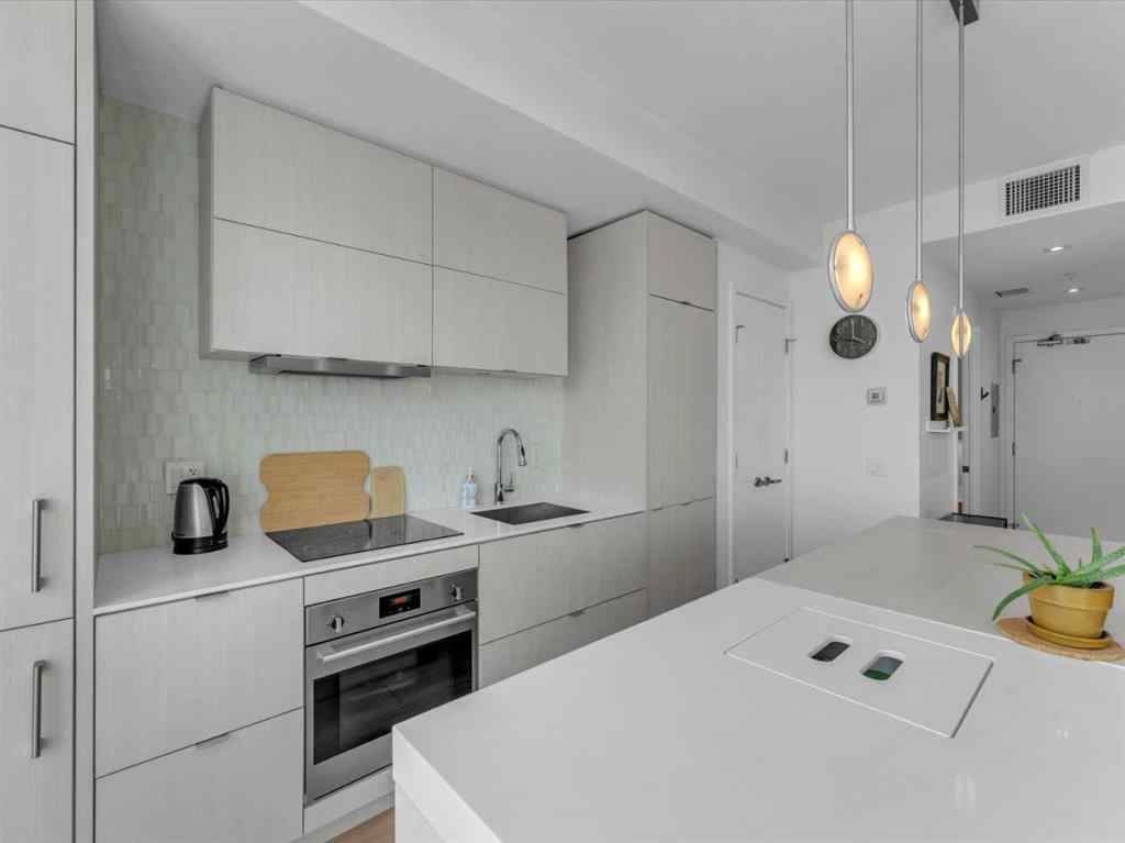 MLS® A2256246 - Unit #403 615 6 Avenue SE in Downtown East Village Calgary, Residential