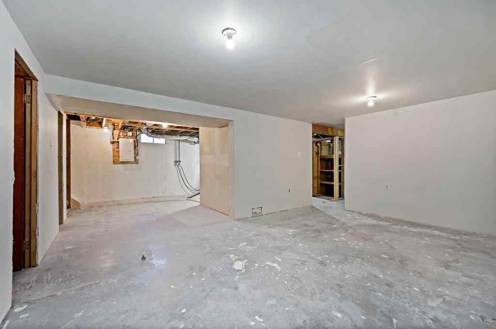 MLS® A2256247 - 4524 Fordham Crescent SE in Forest Heights Calgary, Residential