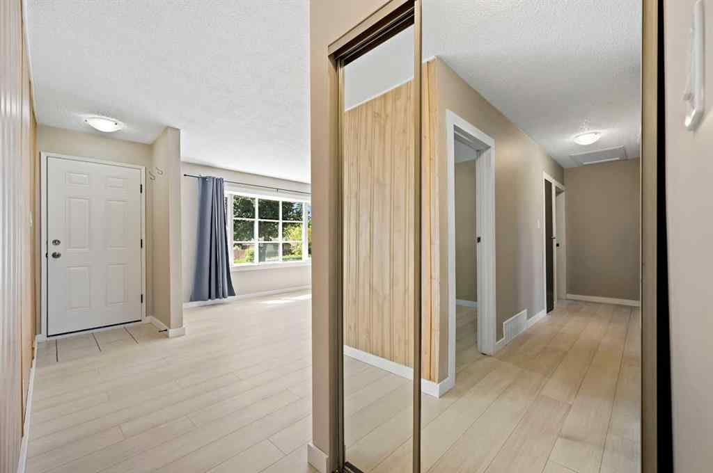 MLS® A2256247 - 4524 Fordham Crescent SE in Forest Heights Calgary, Residential