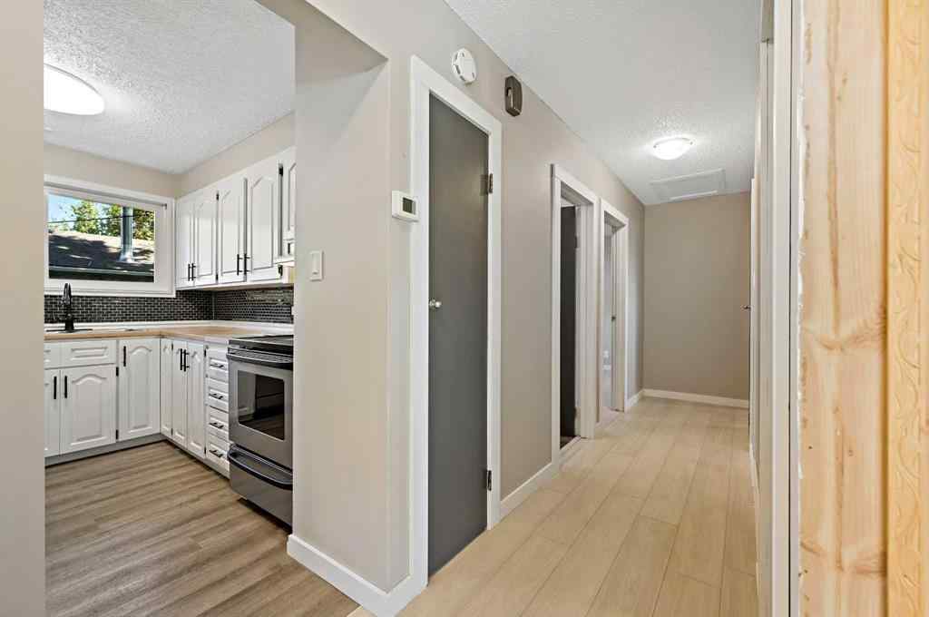 MLS® A2256247 - 4524 Fordham Crescent SE in Forest Heights Calgary, Residential