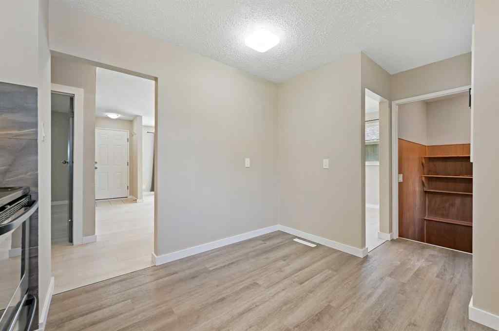 MLS® A2256247 - 4524 Fordham Crescent SE in Forest Heights Calgary, Residential