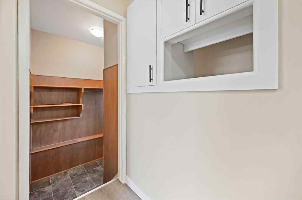MLS® A2256247 - 4524 Fordham Crescent SE in Forest Heights Calgary, Residential