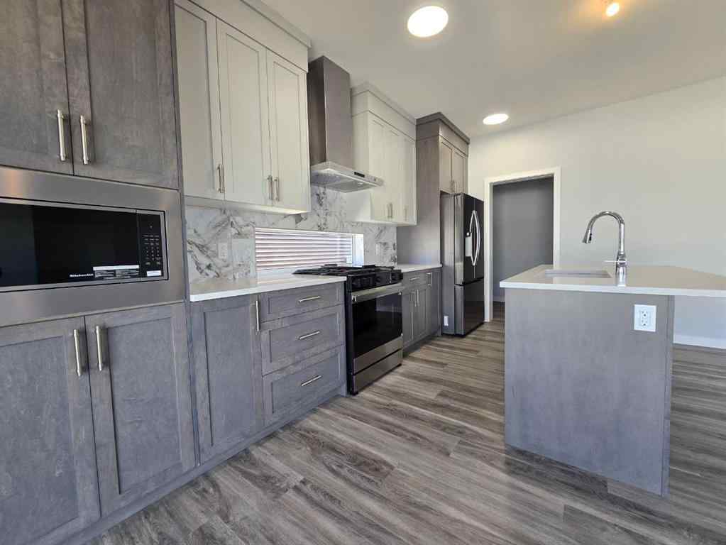 MLS® A2256248 - 512 Baywater Manor SW in Bayside Airdrie, Residential