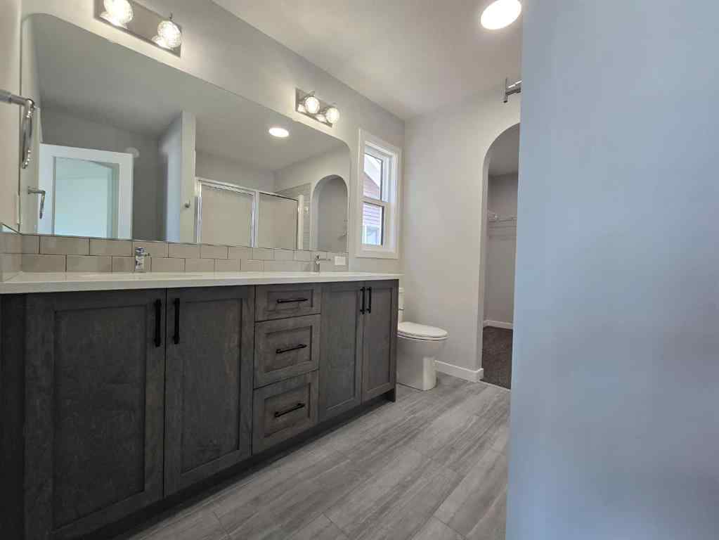 MLS® A2256248 - 512 Baywater Manor SW in Bayside Airdrie, Residential