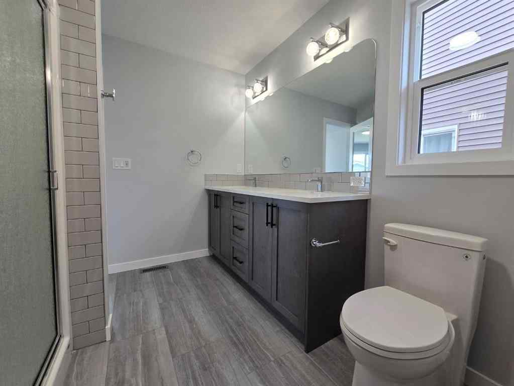 MLS® A2256248 - 512 Baywater Manor SW in Bayside Airdrie, Residential