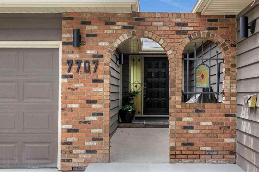 MLS® A2256250 - 7707 67 Avenue NW in Silver Springs Calgary, Residential