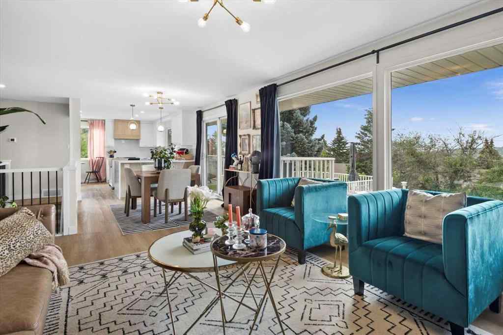 MLS® A2256250 - 7707 67 Avenue NW in Silver Springs Calgary, Residential