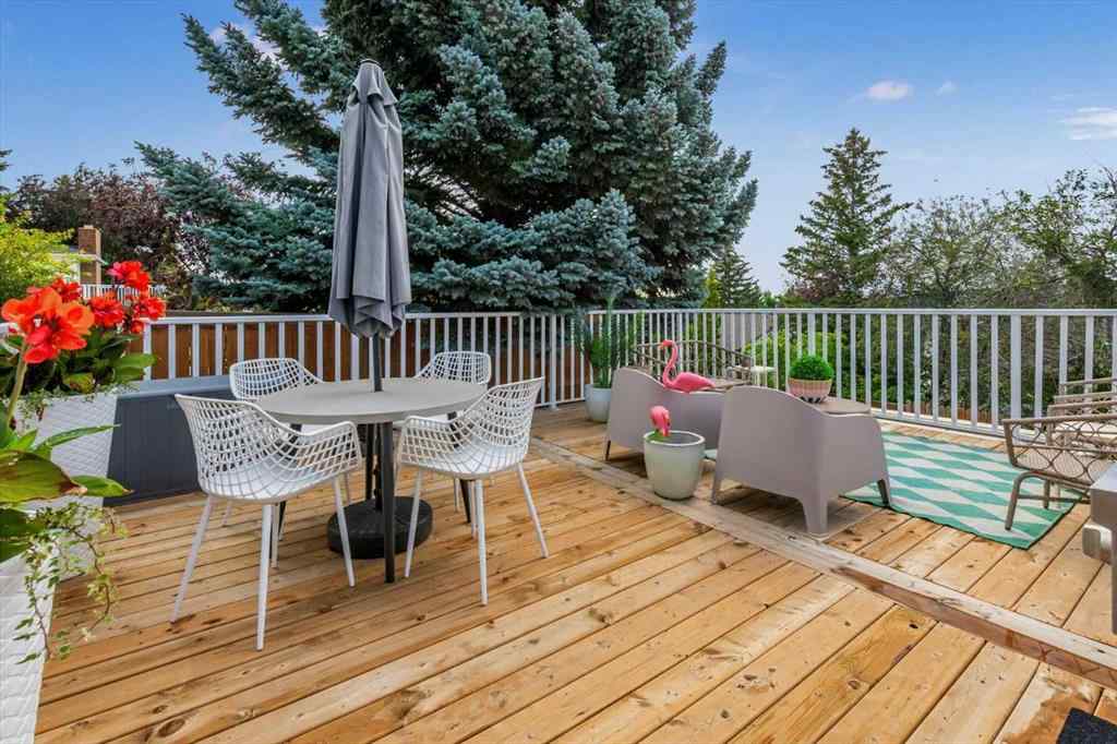 MLS® A2256250 - 7707 67 Avenue NW in Silver Springs Calgary, Residential