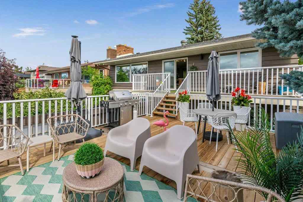 MLS® A2256250 - 7707 67 Avenue NW in Silver Springs Calgary, Residential