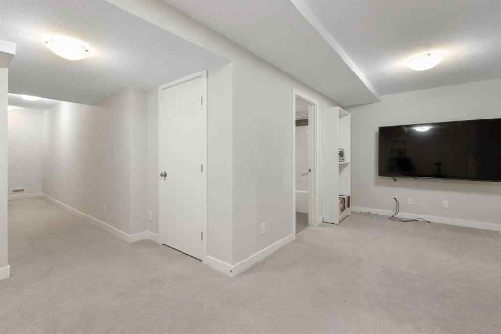 MLS® A2256256 - 448 Quarry Villas SE in Douglasdale/Glen Calgary, Residential